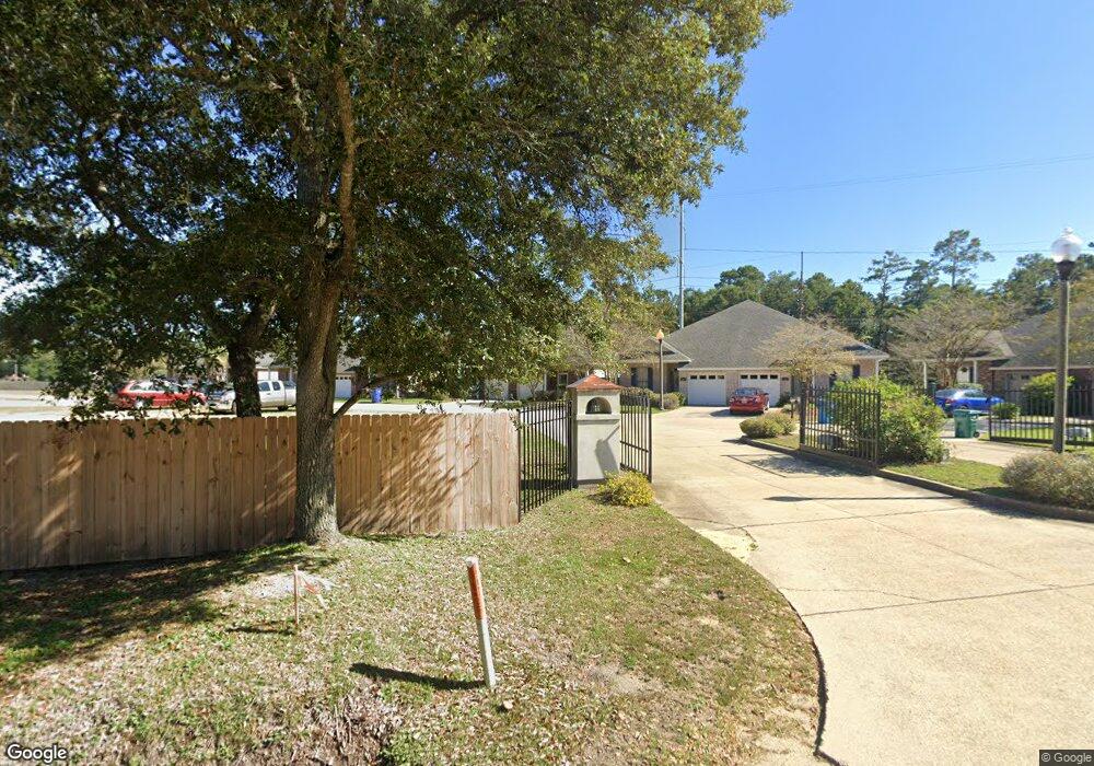 802 W Howze Beach Rd unit B, Slidell, LA 70458 - photo 1