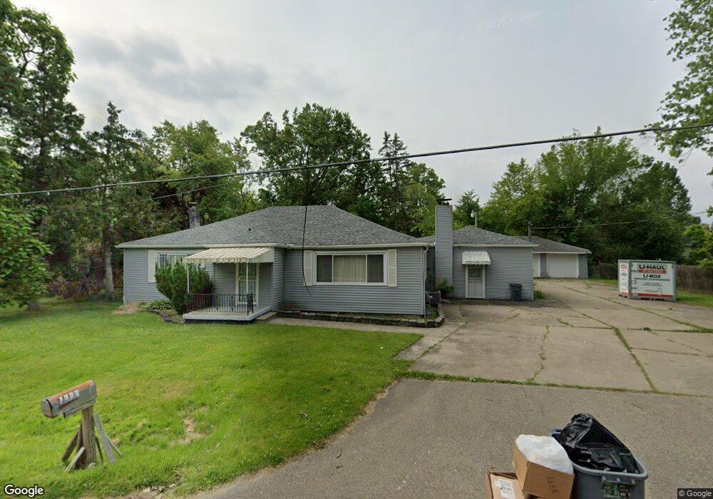 1080 E Humphrey Ave, Flint, MI 48505 - photo 1