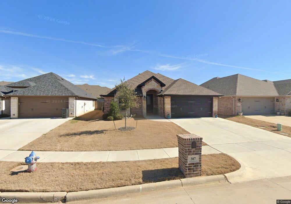 307 Jacinth Ln, Granbury, TX 76049 - photo 1