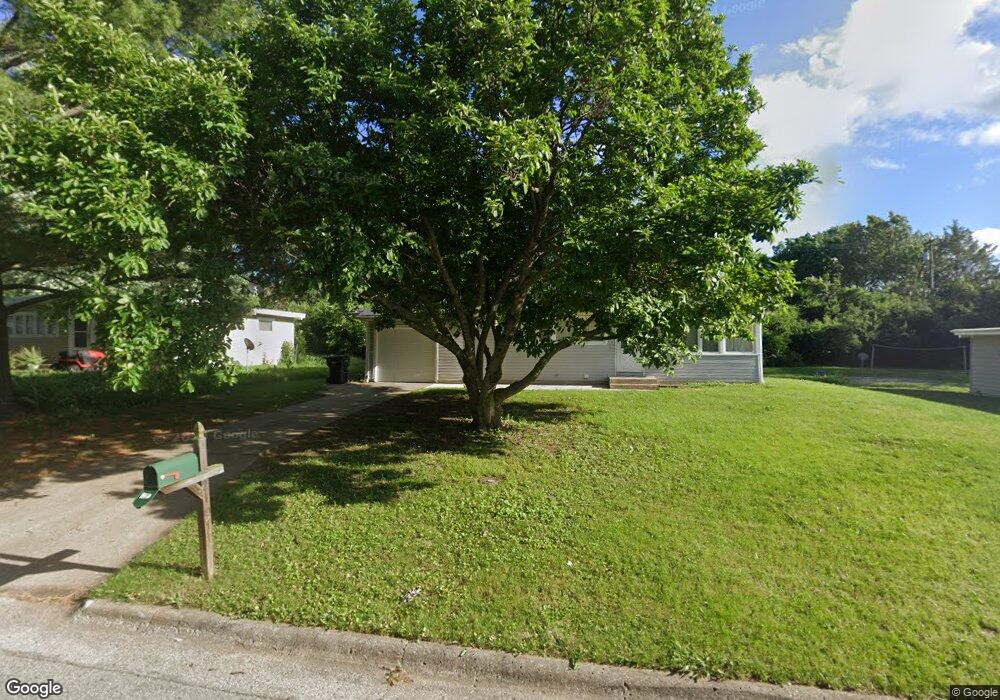 2101 SW Tara Ave, Topeka, KS 66611 - photo 1