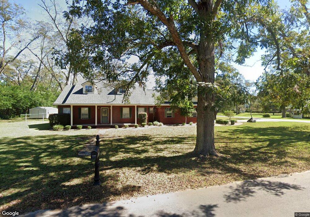 810 Grady St, Blackshear, GA 31516 - photo 1