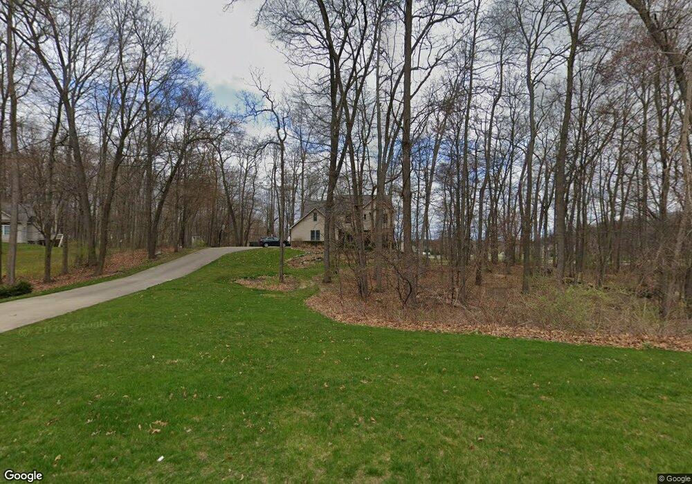 4816 Hidden Hills Cir unit 15, Howell, MI 48855 - photo 1