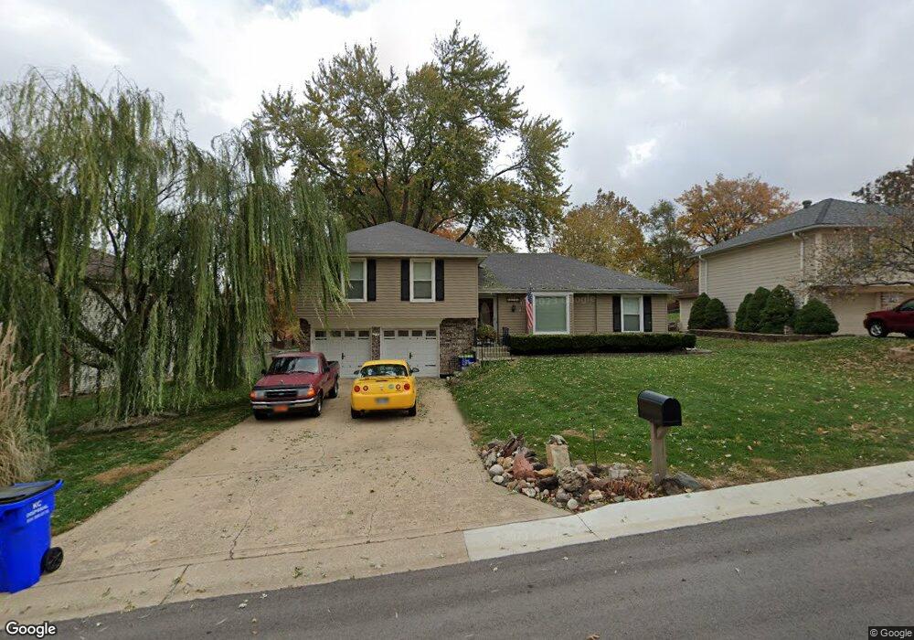 11916 W 49th Terrace, Shawnee, KS 66216 - photo 1