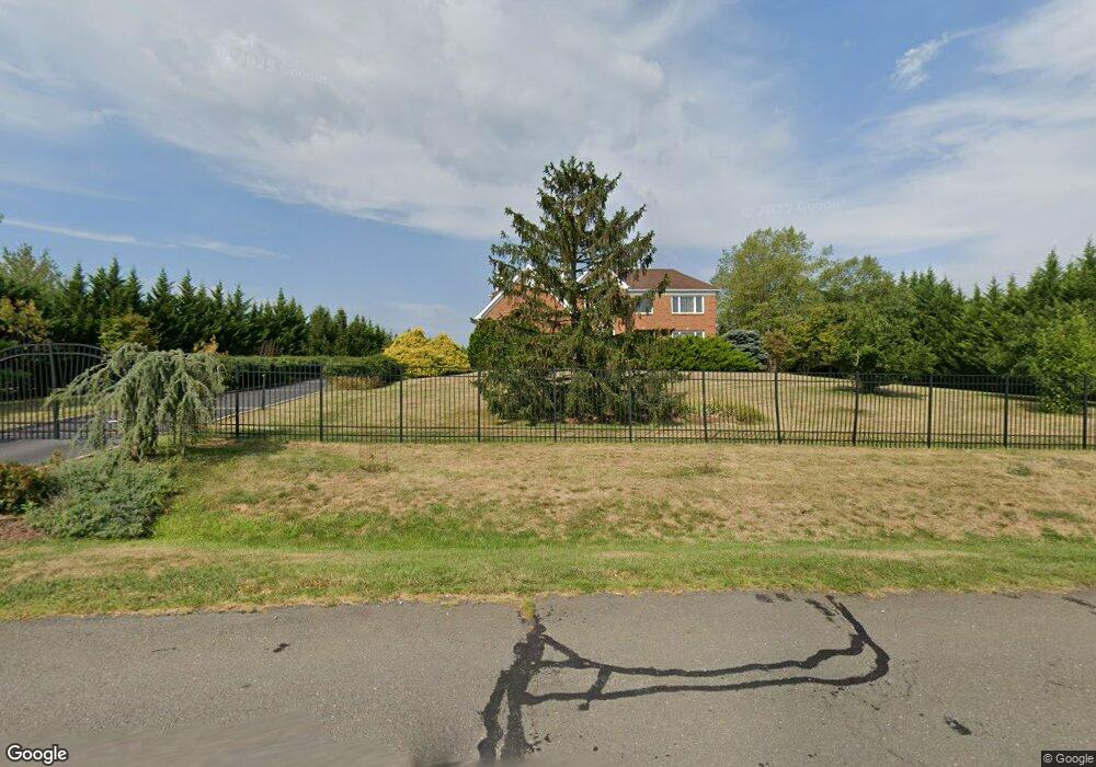 18 Saw Mill Dr, Somerset, NJ 08873 - photo 1