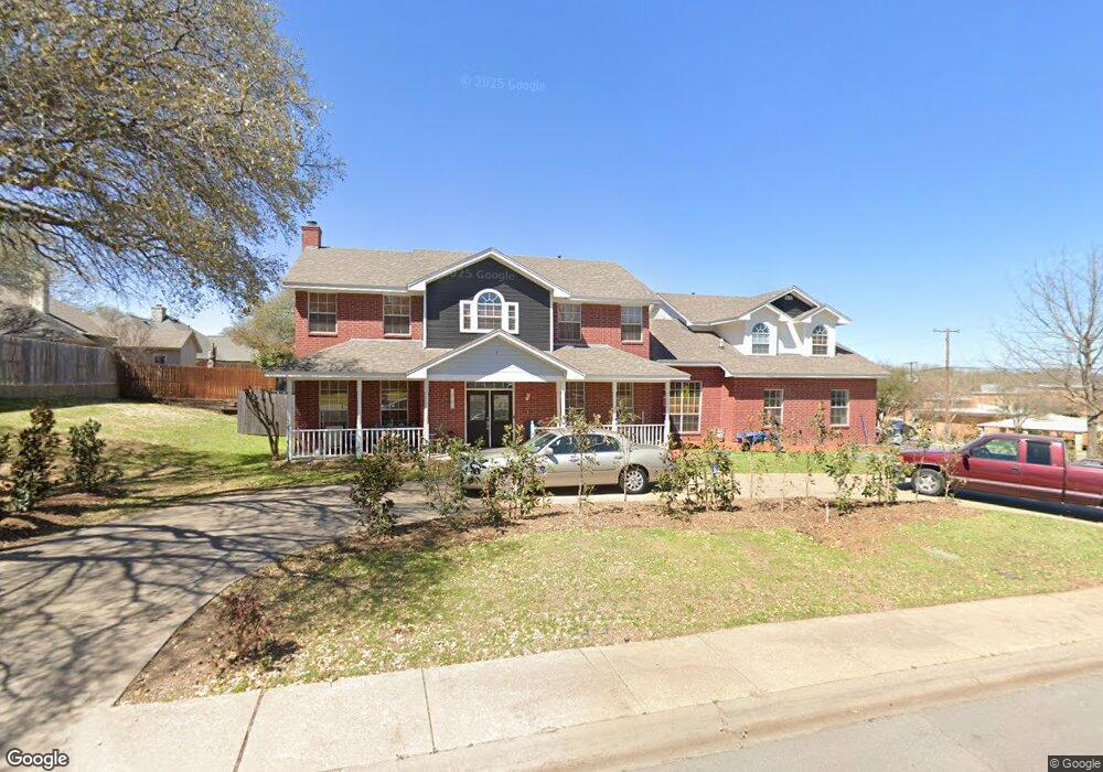 1016 W Westhill Dr, Cleburne, TX 76033 - photo 1