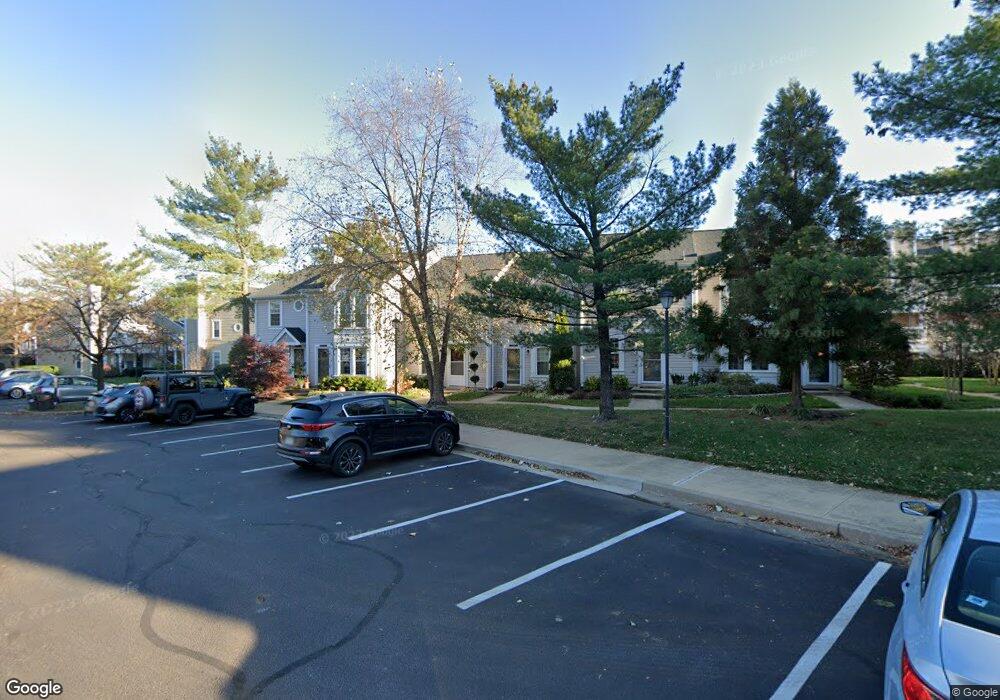 2401 S Walter Reed Dr, Arlington, VA 22206 - photo 1