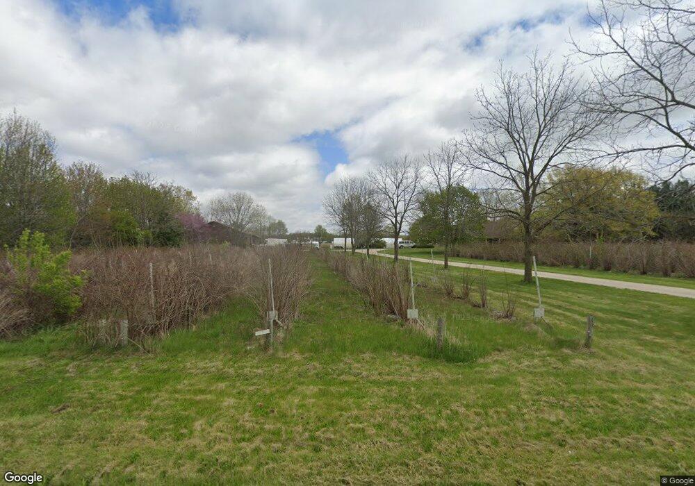 17511 Mcnabb Rd, Spencerville, IN 46788 - photo 1