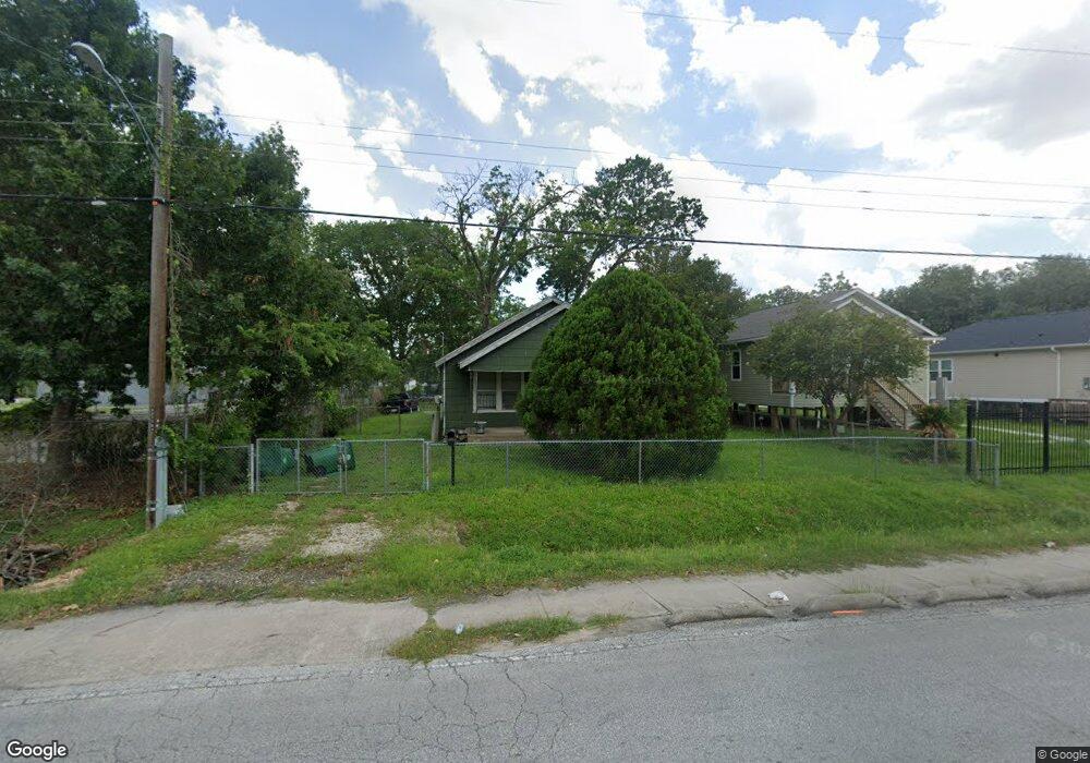 4706 Crane St, Houston, TX 77026 - photo 1