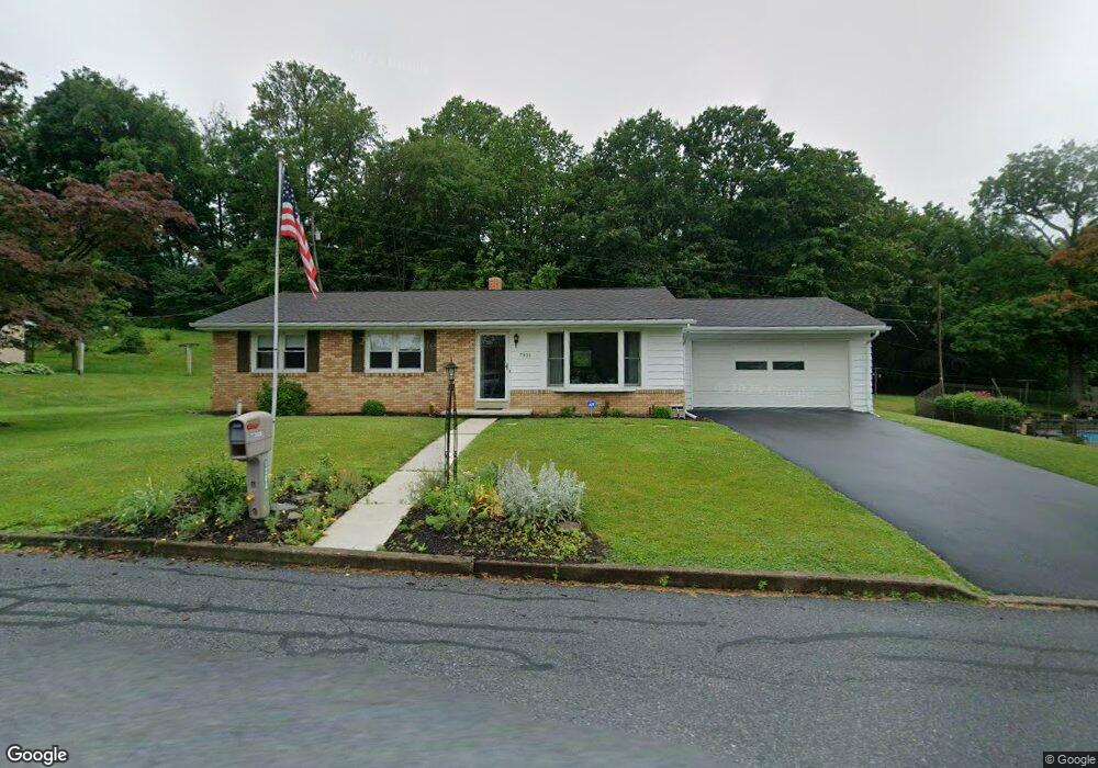 7308 Northgate Dr, Slatington, PA 18080 - photo 1