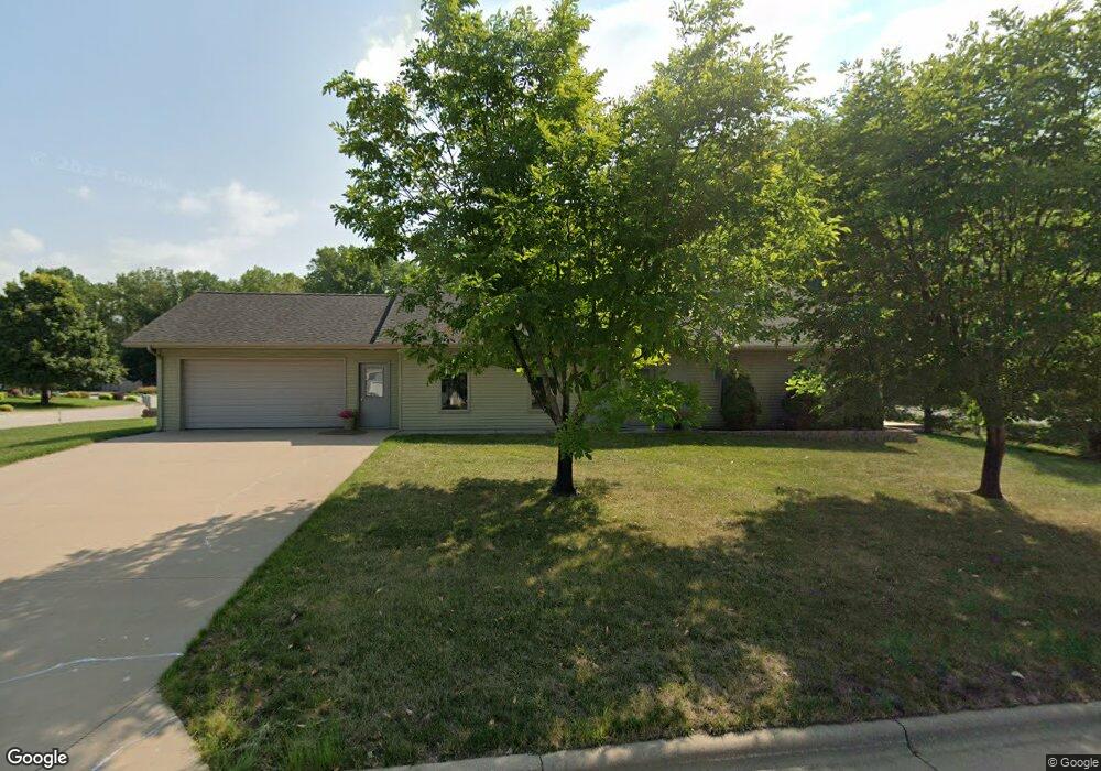 183 Waterford Cir, Winona, MN 55987 - photo 1