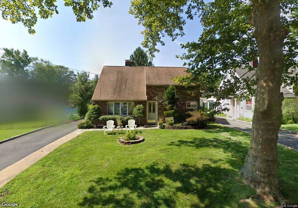 1064 Briarcliff Dr, Rahway, NJ 07065 - photo 1