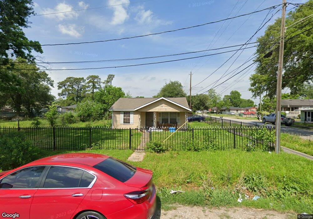 8617 Manus St, Houston, TX 77093 - photo 1
