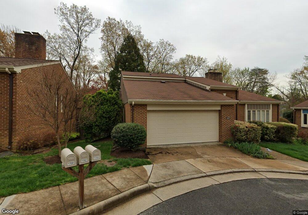 1702 Maple Hill Place, Alexandria, VA 22302 - photo 1