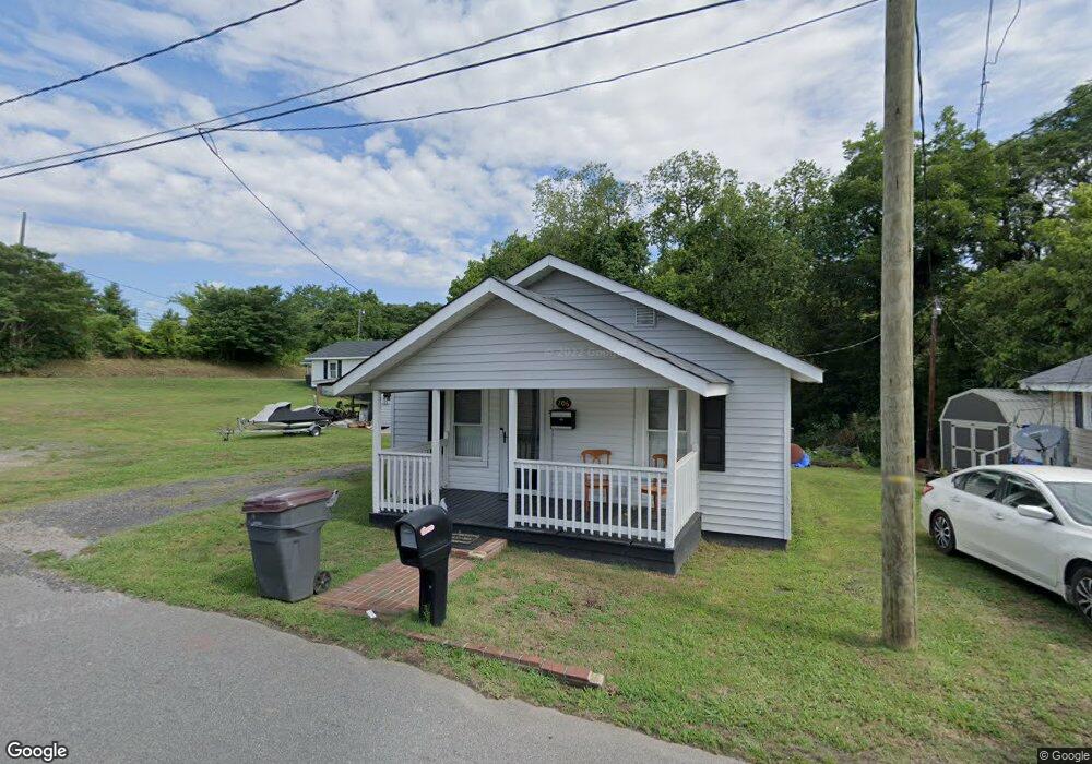 200 Pennsylvania Ave, Reidsville, NC 27320 - photo 1