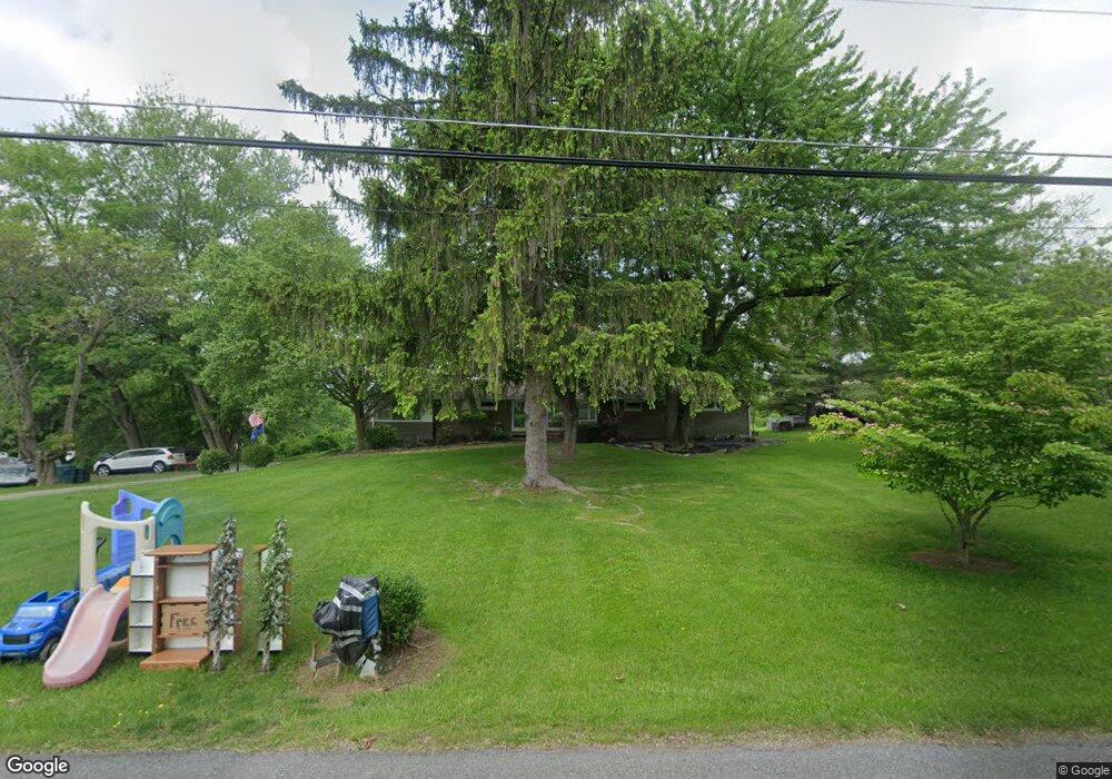 587 Valley View Rd, Eighty Four, PA 15330 - photo 1