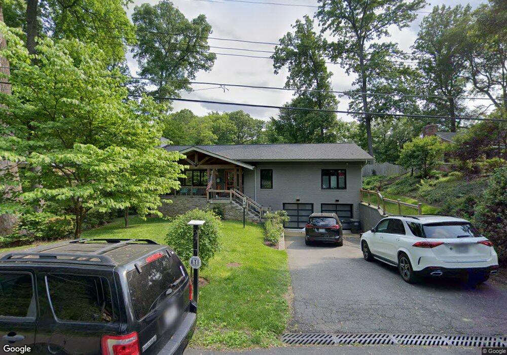 6417 Lyric Ln, Falls Church, VA 22044 - photo 1