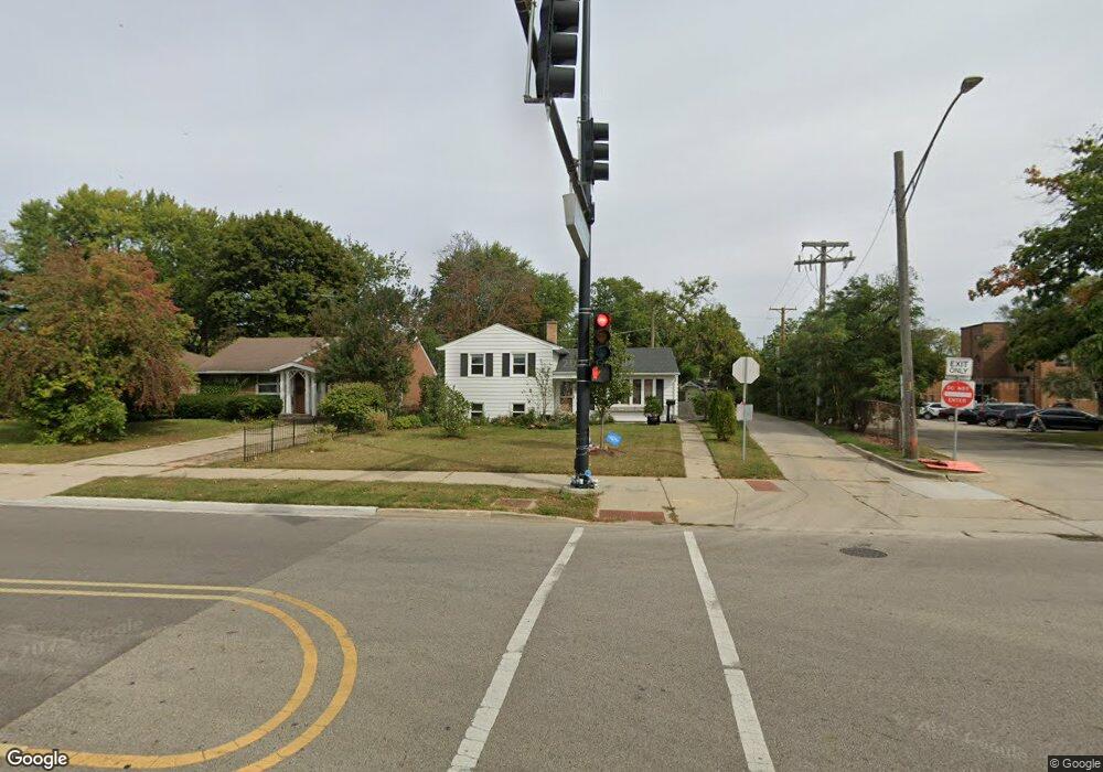 1303 N Sheridan Rd, Waukegan, IL 60085 - photo 1