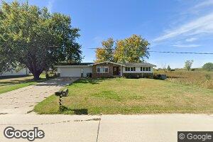 600 N Franklin St, Edgewood, IA 52042