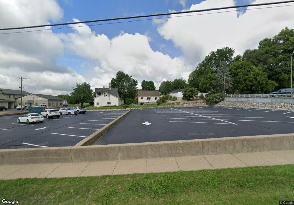 105 N Franklin St, Bloomfield, IN 47424 - photo 1