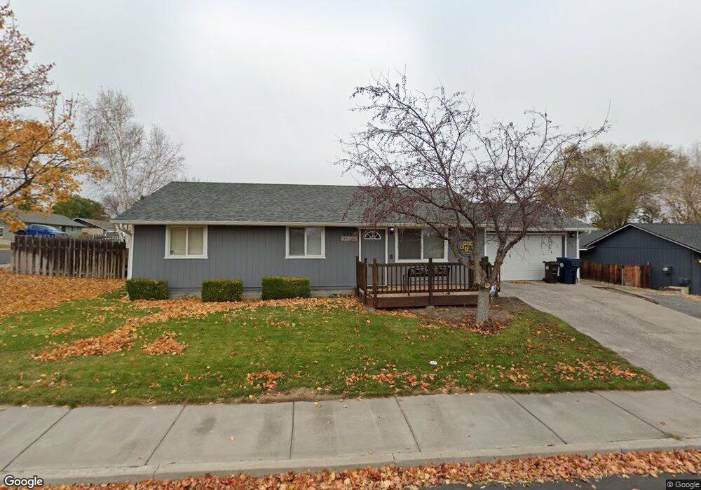 2125 SW 31st St, Redmond, OR 97756 - photo 1