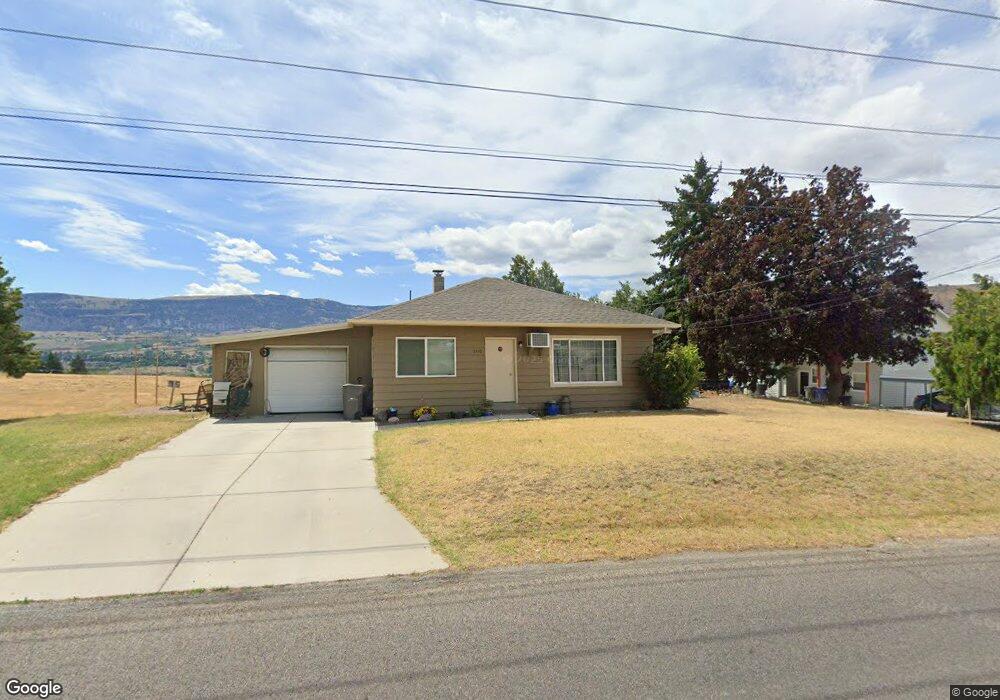 2110 6th St SE, East Wenatchee, WA 98802 - photo 1
