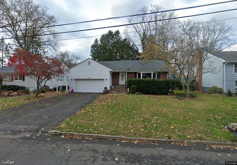 451 Lakeview Dr, Oradell, NJ 07649 - photo 1