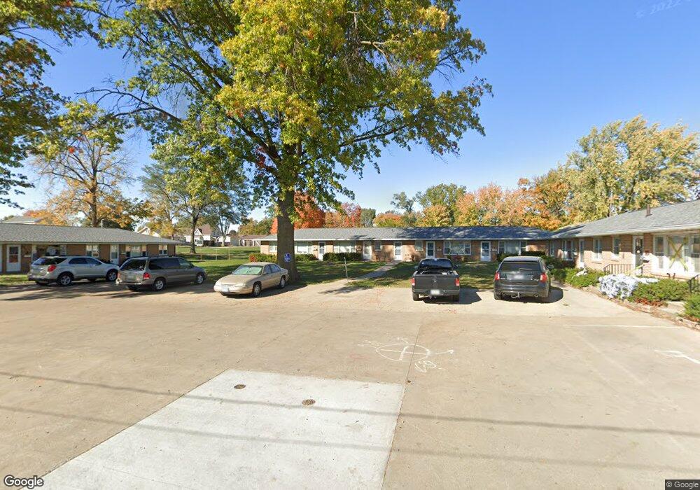 623 E 7 1/2 St N, Newton, IA 50208 - photo 1