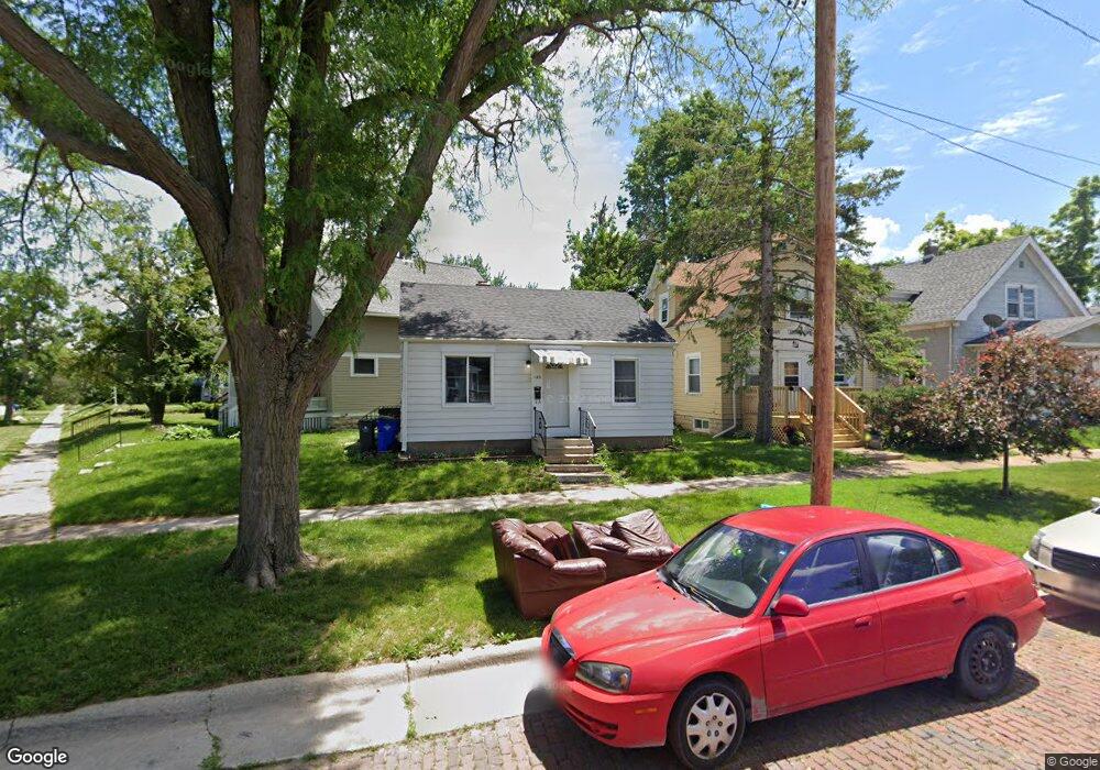 123 14th St NW, Cedar Rapids, IA 52405 - photo 1