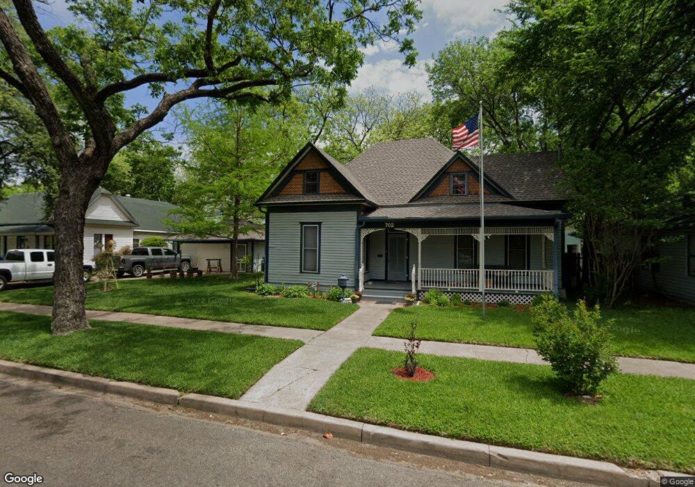 702 N Gaines St, Ennis, TX 75119 - photo 1