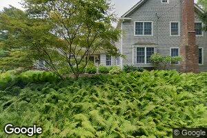 2 Emmet Dr, Stony Brook, NY 11790