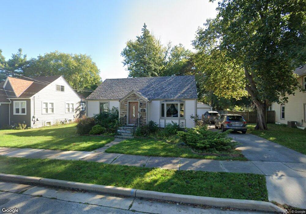 315 S Maple St, Oconomowoc, WI 53066 - photo 1