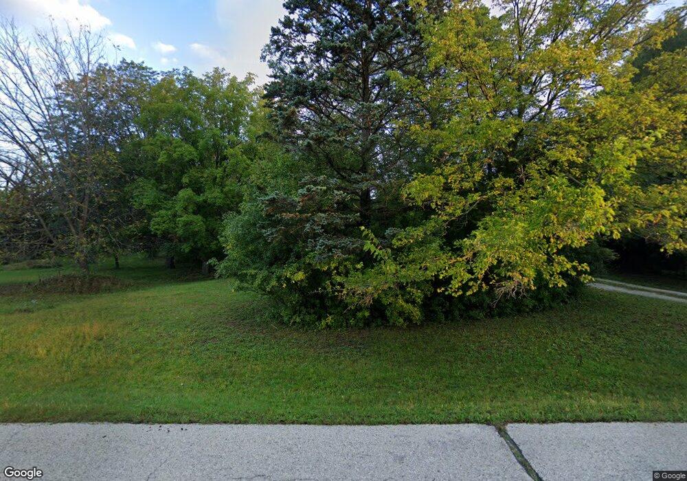 N75W16140 Colony Rd, Menomonee Falls, WI 53051 - photo 1