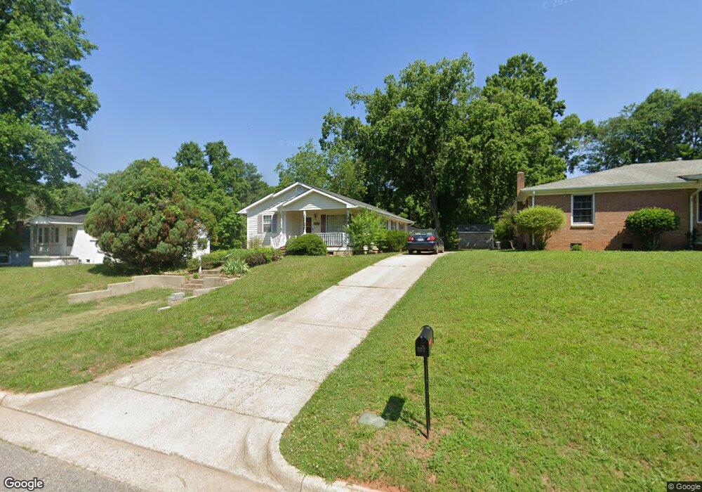 633 E Sharpe St, Statesville, NC 28677 - photo 1