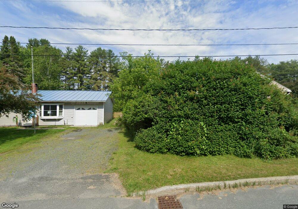 136 Sunset Dr, Saint Johnsbury, VT 05819 - photo 1