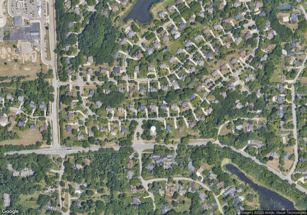 2942 West Bloomfield Oaks Dr, West Bloomfield, MI 48324 - photo 1