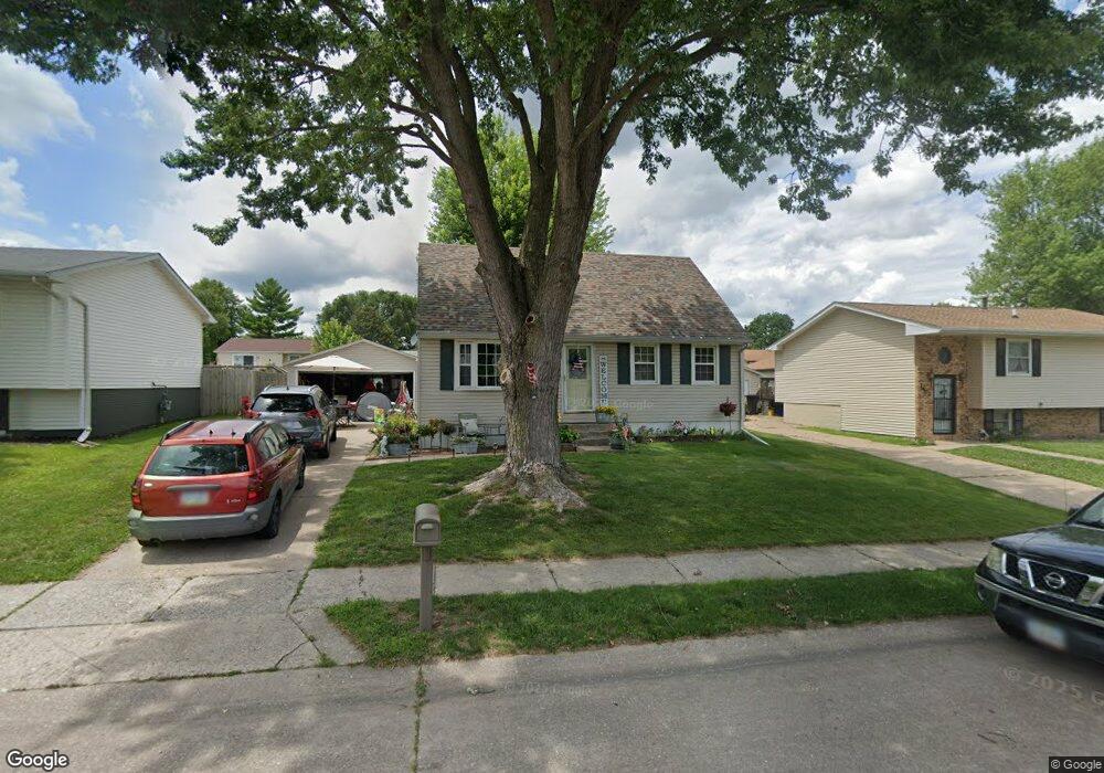 1322 N Blanchard St, Davenport, IA 52804 - photo 1