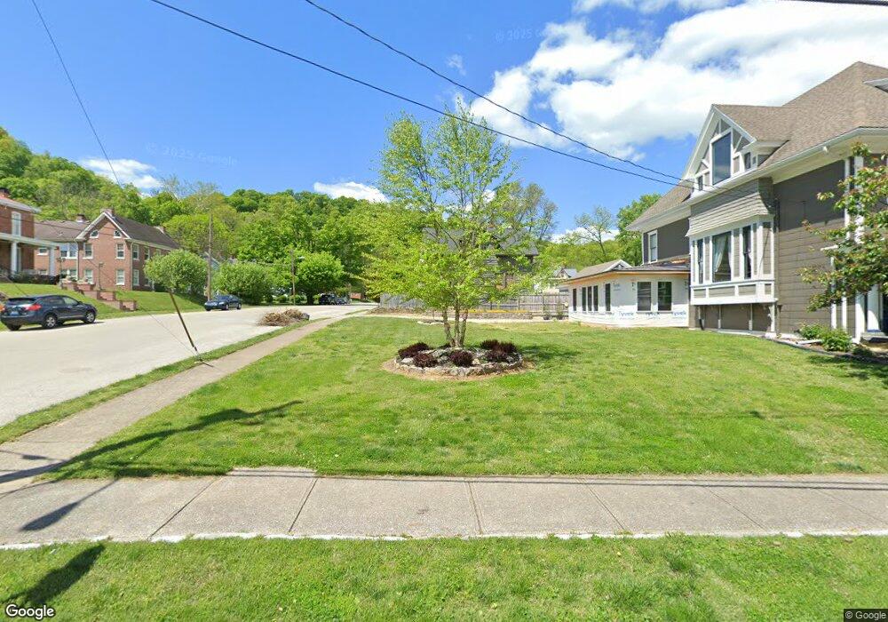 424 Steele St, Frankfort, KY 40601 - photo 1