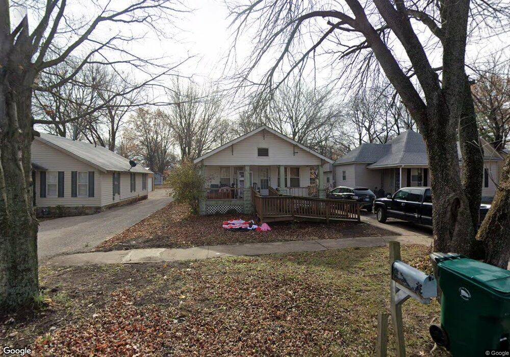 1216 Grand Ave, Parsons, KS 67357 - photo 1