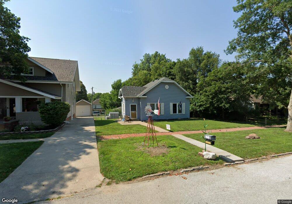 200 W Summit Ave, Shenandoah, IA 51601 - photo 1