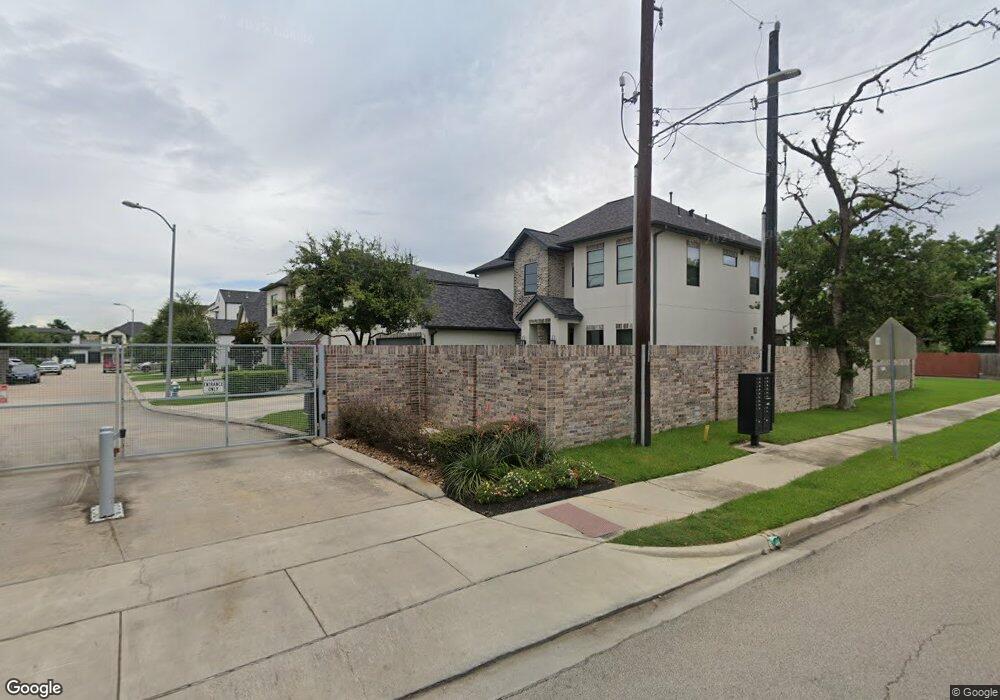 5002 Bayou Ridge Dr, Houston, TX 77092 - photo 1