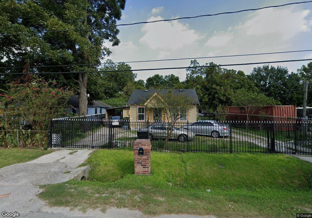 1311 Apache St, Houston, TX 77022 - photo 1