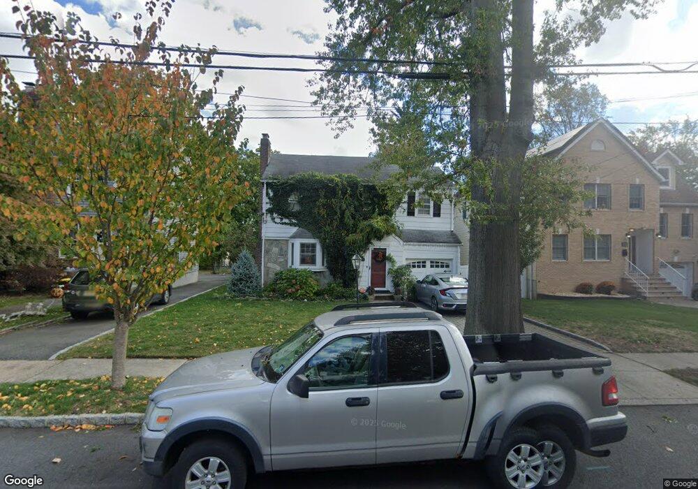 211 Stonehouse Rd, Glen Ridge, NJ 07028 - photo 1