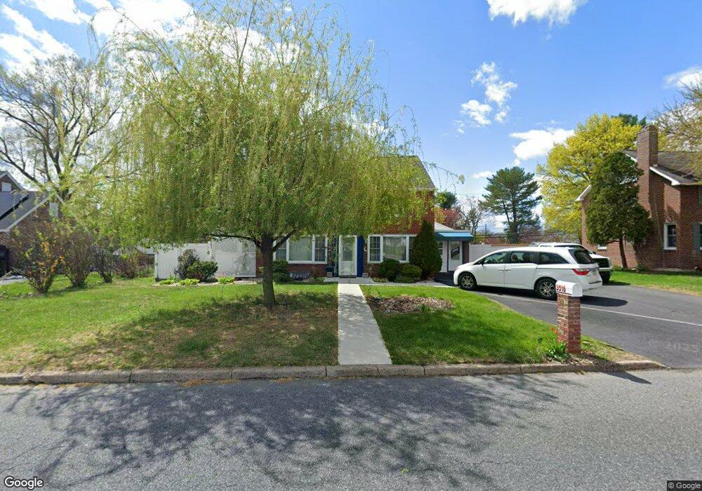 3516 Stoudts Ferry Bridge Rd, Reading, PA 19605 - photo 1