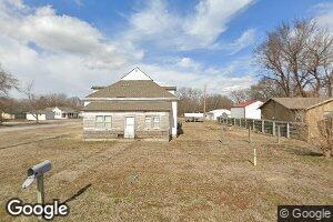 110 W 3rd Ave, Caney, KS 67333