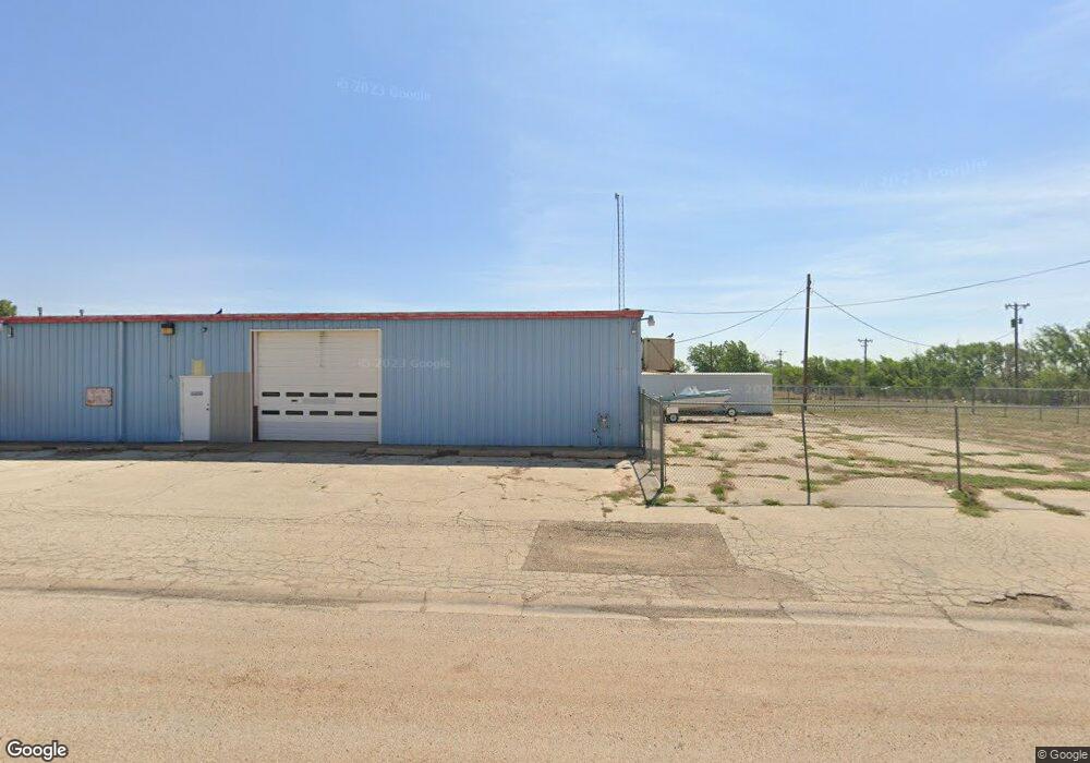 2502 Wood St, Plainview, TX 79072 - photo 1