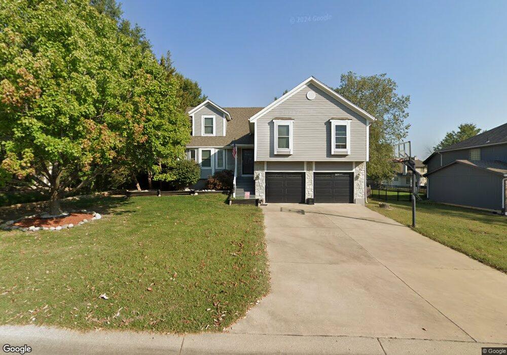 218 SW Marsh Wren St, Lees Summit, MO 64082 - photo 1