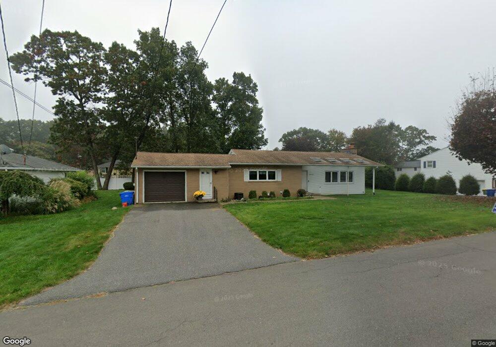 26 Split Rock Dr, Waterbury, CT 06706 - photo 1