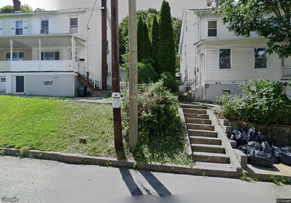 304 E Abbott St unit B, Lansford, PA 18232 - photo 1