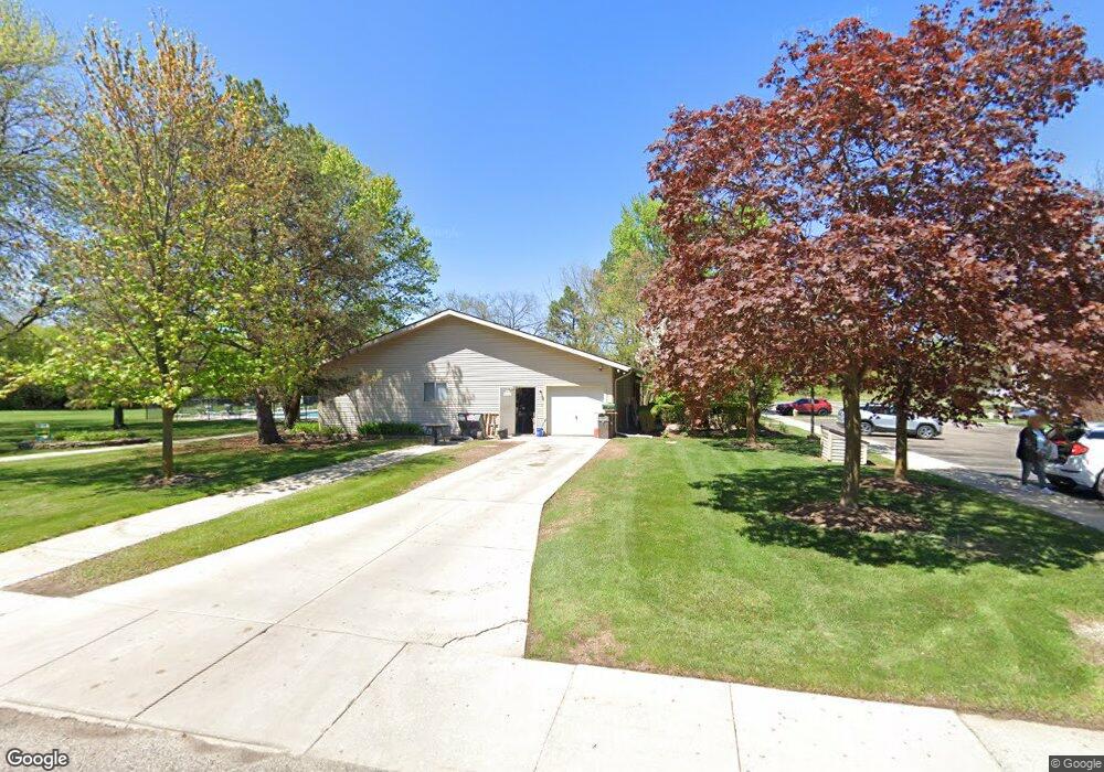 3200 Wimbleton Dr, Flint, MI 48532 - photo 1