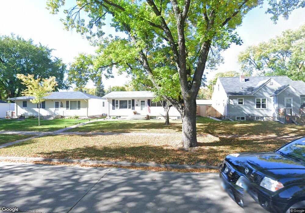 804 S 17th St, Grand Forks, ND 58201 - photo 1